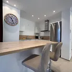 Luxury Family Equilibrium By Altamarhomes * パルム・マール